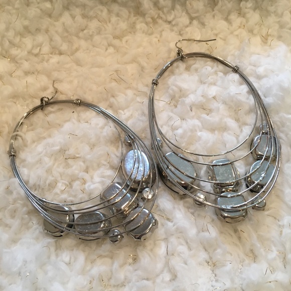 Silver Dangling Fashion Earrings - Picture 4 of 6